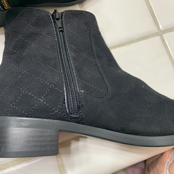 Excellent used Tommy Black Suede Ankle Boots - Picture 2 of 11